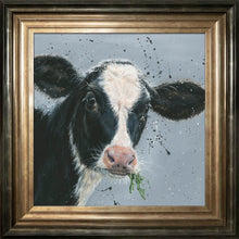 Load image into Gallery viewer, Clara