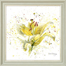 Load image into Gallery viewer, Lemon Lily